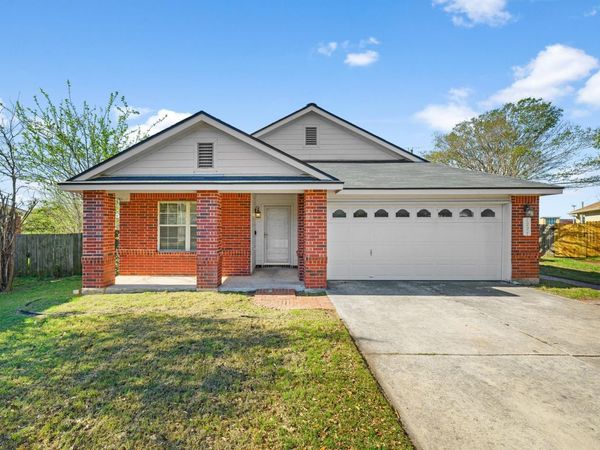 1227 Liffey DR, Pflugerville, TX 78660