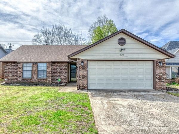 606 Silver Maple Lane, Noble, OK 73068