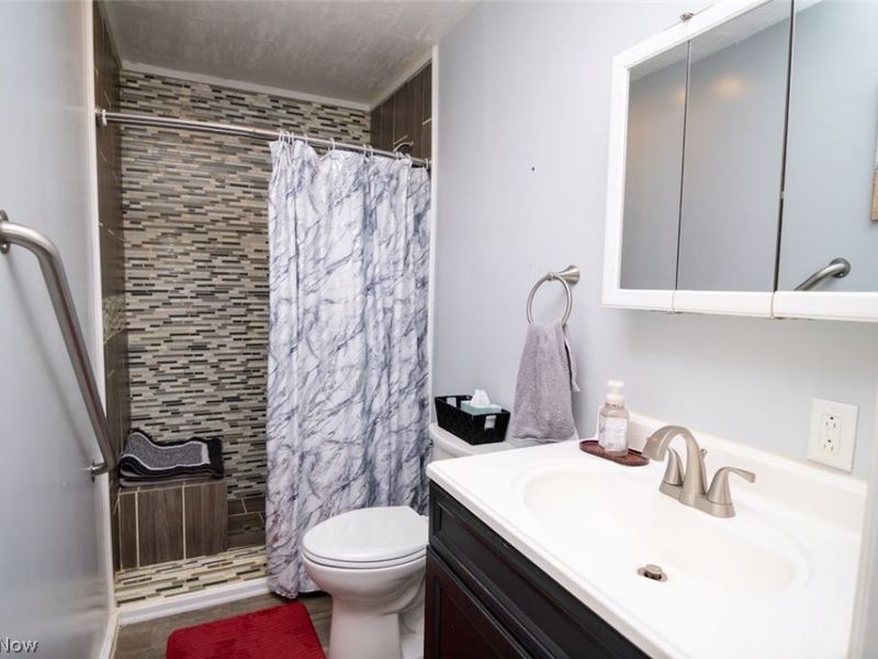 531 W 44th Street, Shadyside, OH 43947 Photo 11