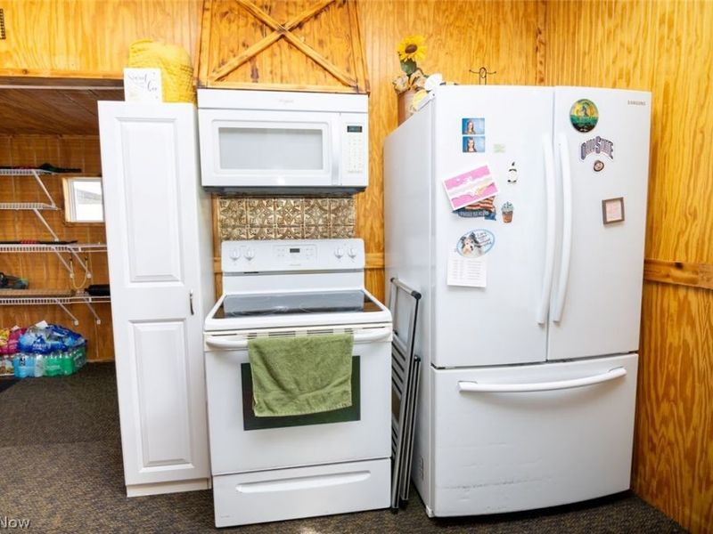 531 W 44th Street, Shadyside, OH 43947 Photo 5