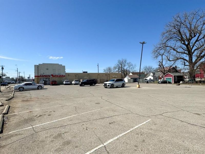 7439 Vine Street, Cincinnati, OH 45216 Photo 2