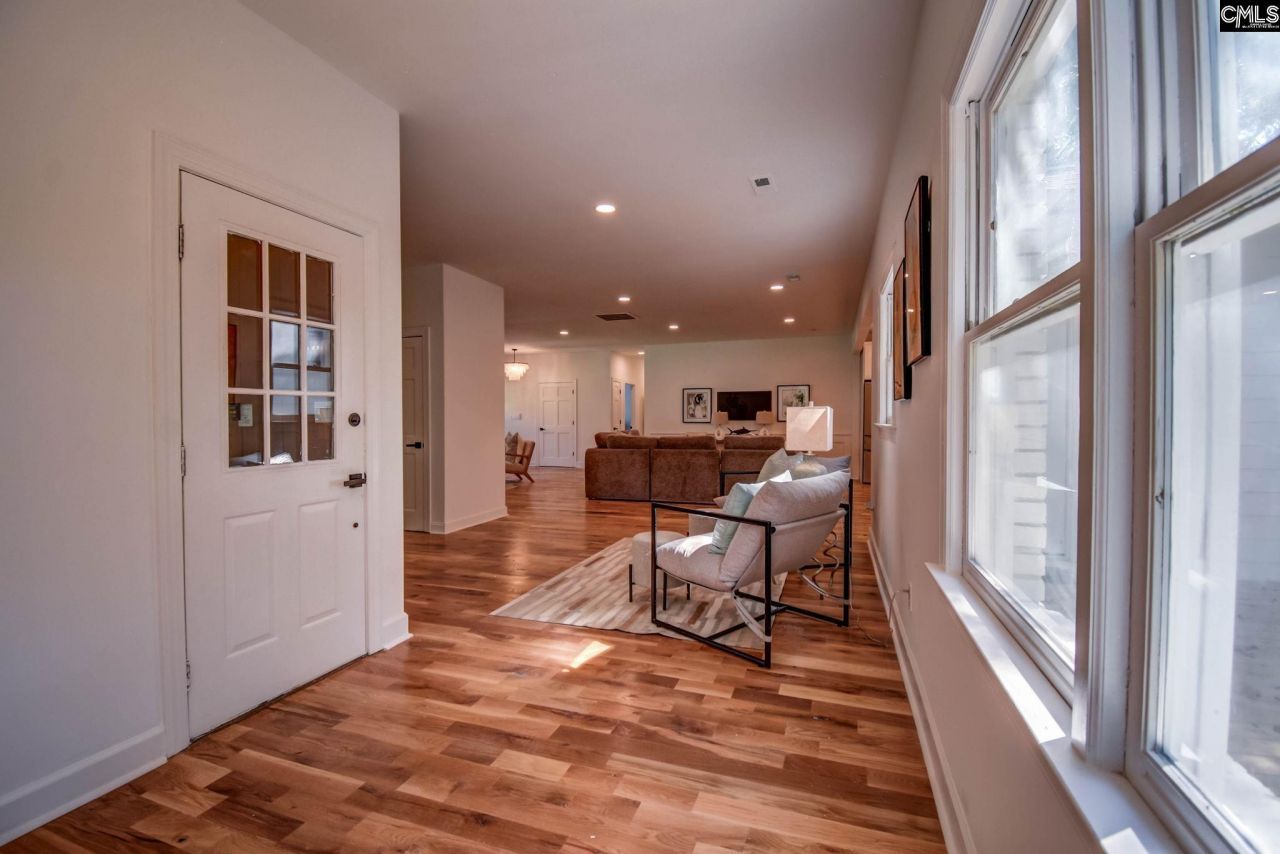 108 Scotland Court  Photo 13