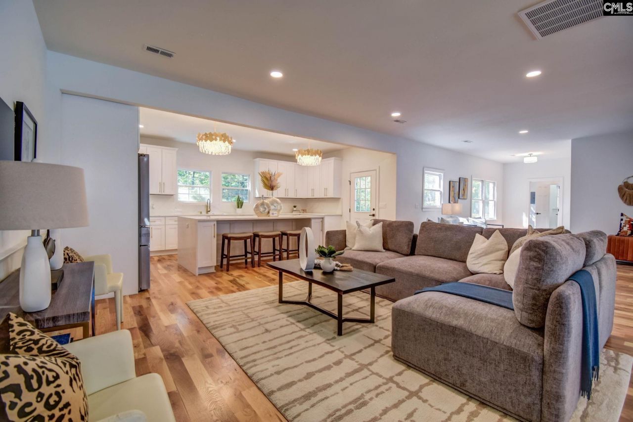 108 Scotland Court  Photo 16