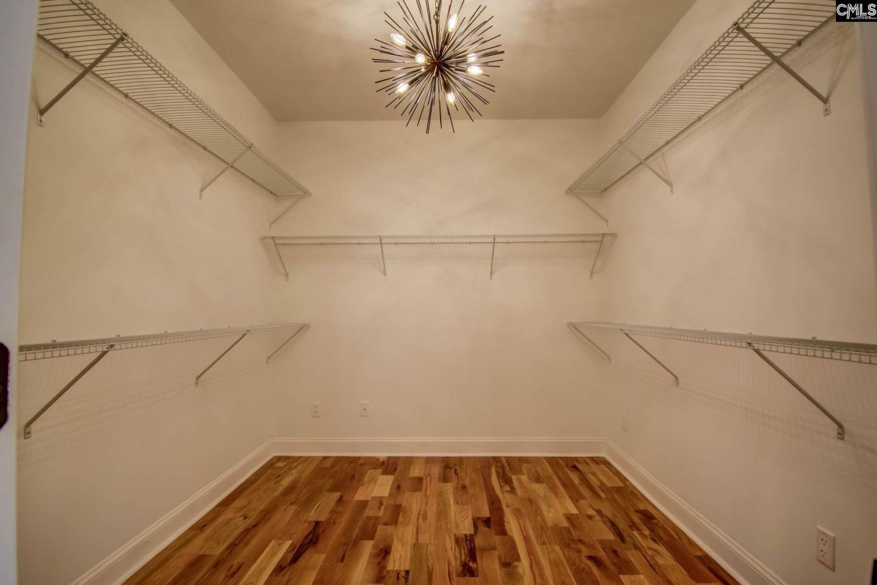 108 Scotland Court  Photo 24