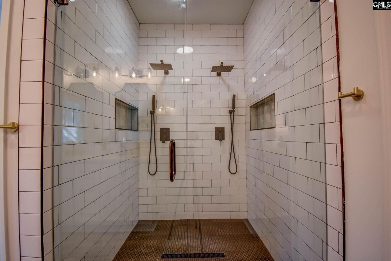 108 Scotland Court  Photo 27