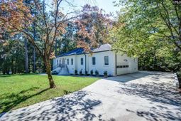 108 Scotland Court  photo 4