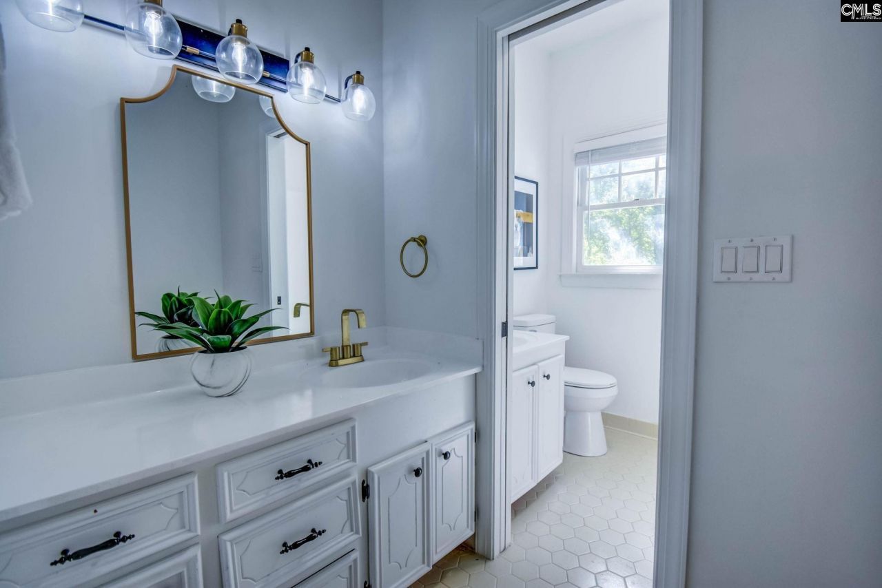 108 Scotland Court  Photo 31