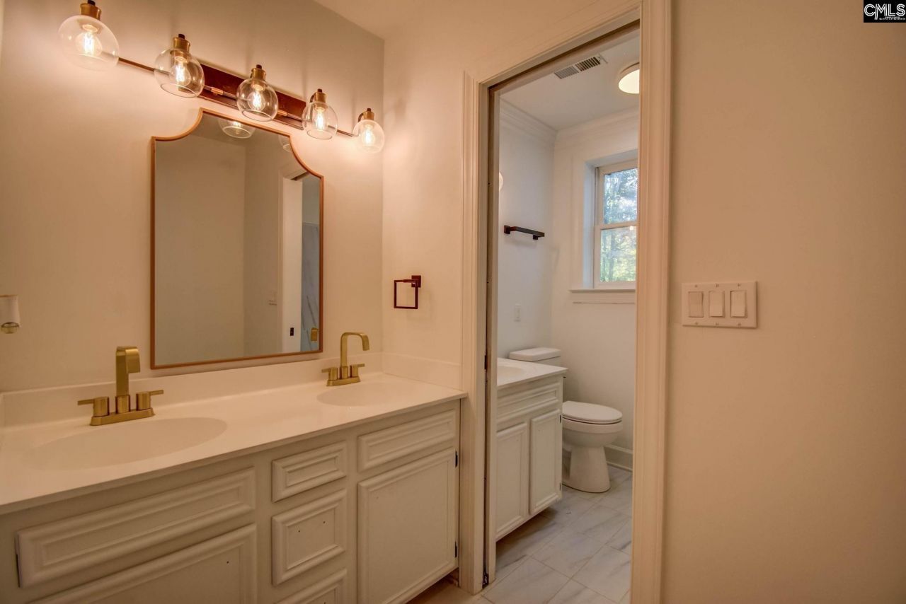 108 Scotland Court  Photo 38