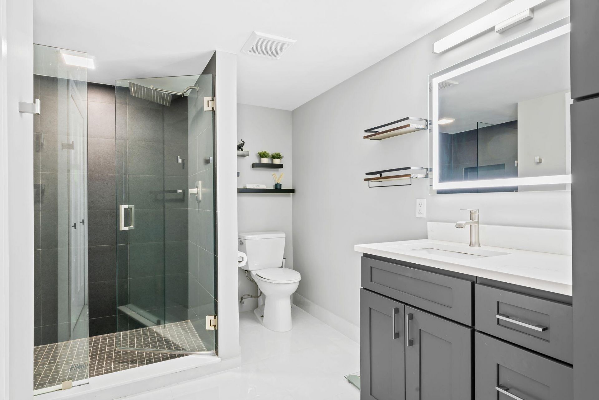 1881 Middle River Drive, Unit 206, Fort Lauderdale, FL 33305 Photo