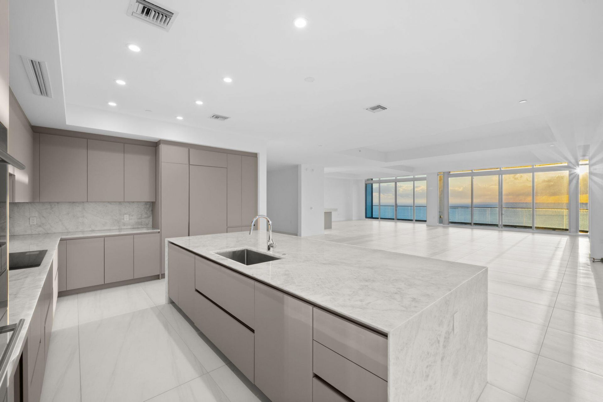 151 N Seabreeze Boulevard, Unit Ph2601-e, Fort Lauderdale, FL 33304 Photo