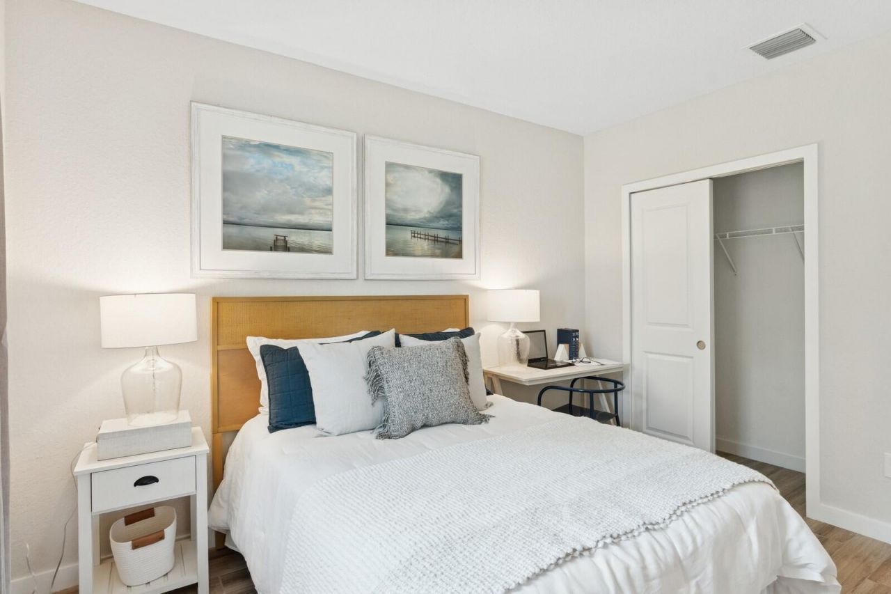 1611 SE Minorca Avenue, Port Saint Lucie, FL 34952 Photo