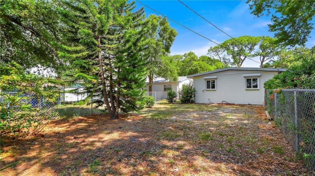 325 42nd Avenue N, Saint Petersburg, FL 33703 Photo