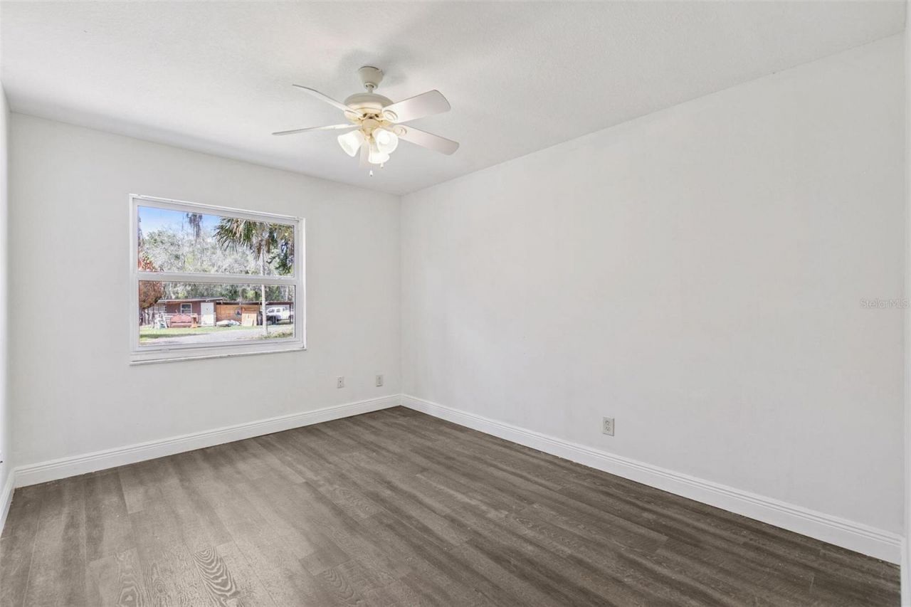 1135 E State Road 46 , Geneva, FL 32732 Photo