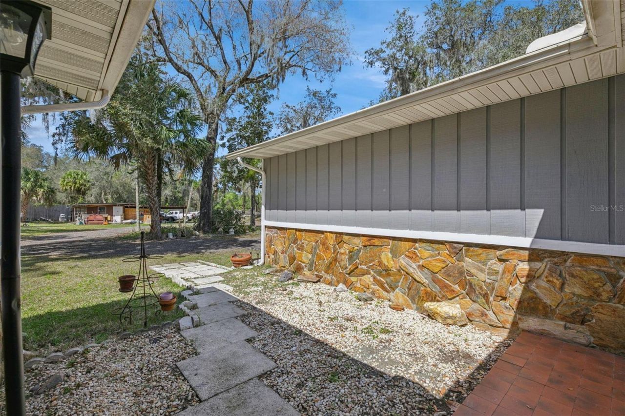 1135 E State Road 46 , Geneva, FL 32732 Photo