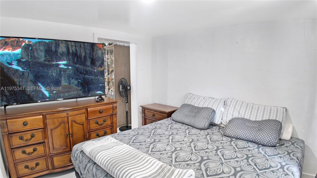 1461 E 7th Ct , Hialeah, FL 33010 Photo