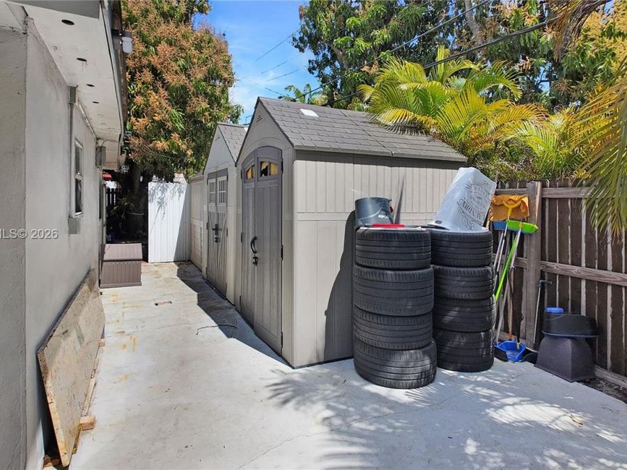 Property Image 37