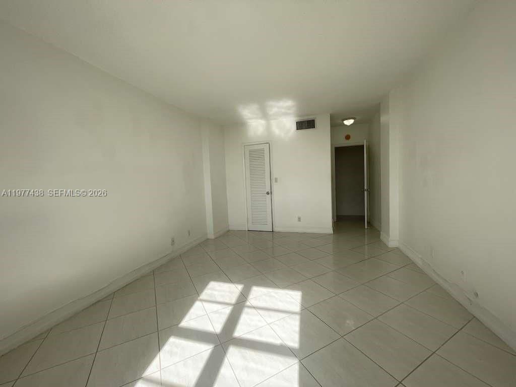 1455 N Treasure Dr , Unit 4L, North Bay Village, FL 33141 Photo