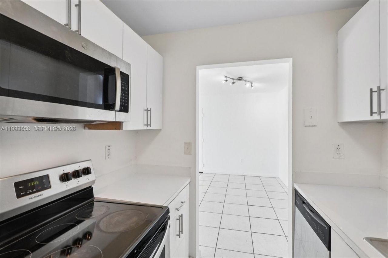 7407 SW 152nd Ave, Unit 4-103, Miami, FL 33193 Photo
