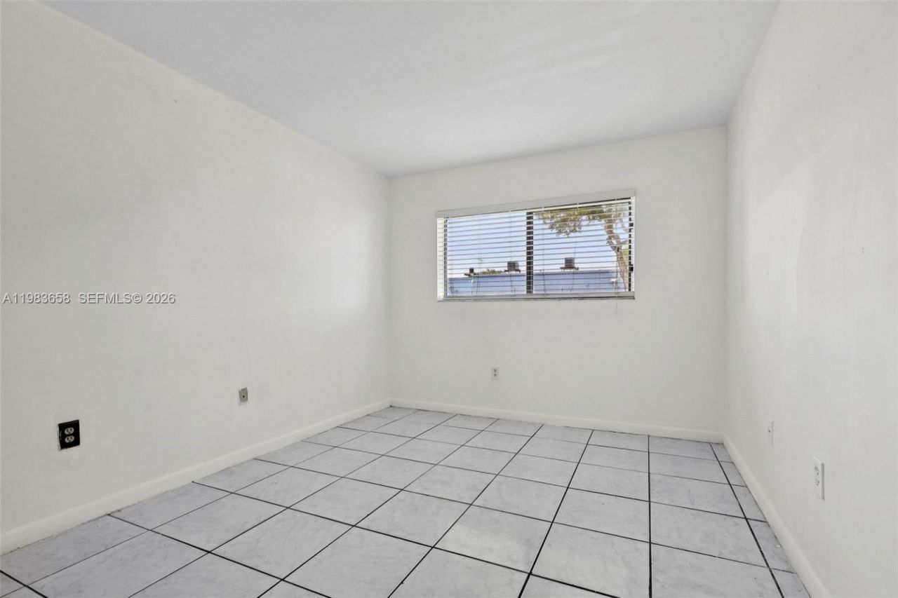 7407 SW 152nd Ave, Unit 4-103, Miami, FL 33193 Photo
