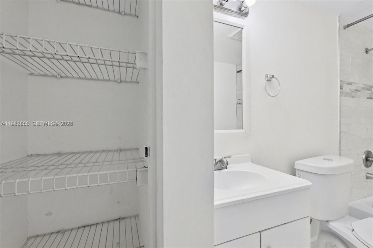 7407 SW 152nd Ave, Unit 4-103, Miami, FL 33193 Photo