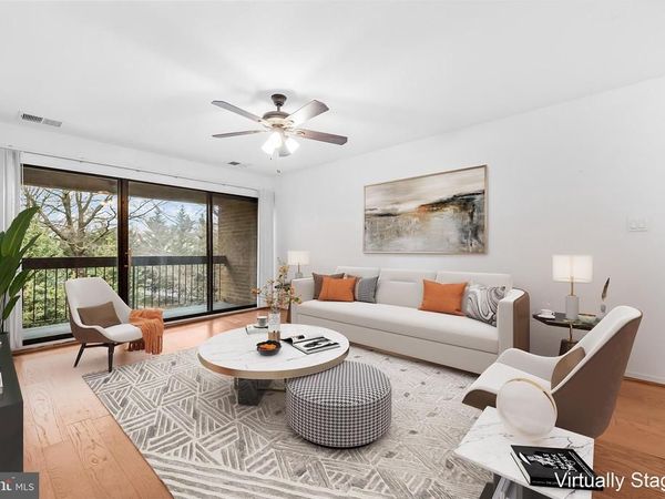 565 FLORIDA AVENUE, Unit 202, HERNDON, VA 20170