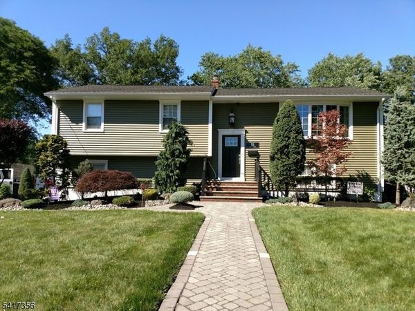 25 Kent Pl, Clark, NJ 07066