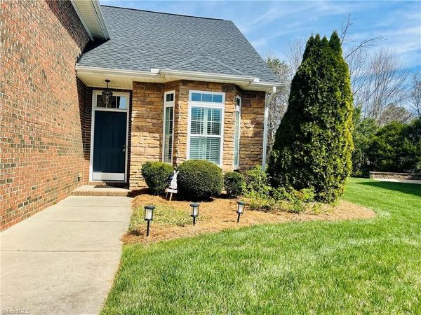 5765 Knoll Court, Lewisville, NC 27023