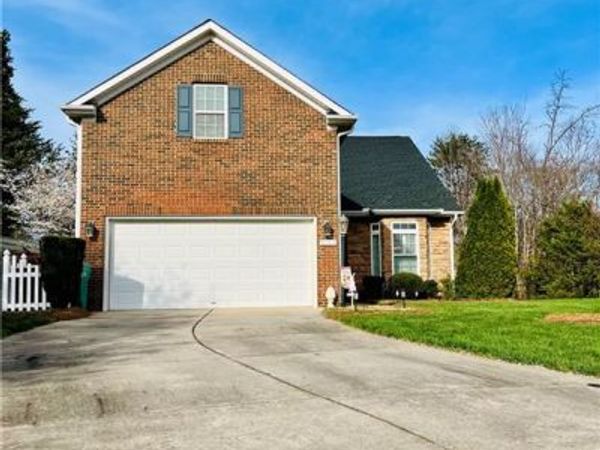 5765 Knoll Court, Lewisville, NC 27023