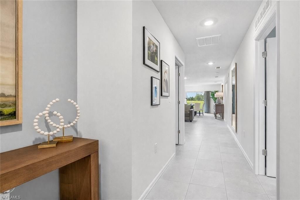 8018 Sandalwood Cir, Labelle, FL 33935 Photo