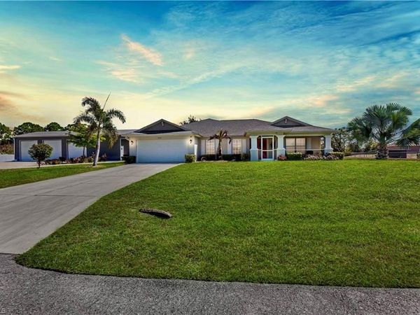 4609 Inez AVE S, LEHIGH ACRES, FL 33976