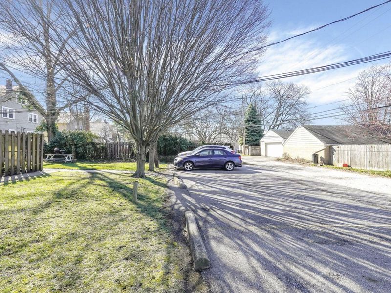 827 Northwest Boulevard , Unit 827-833, Columbus, OH 43212 Photo 6