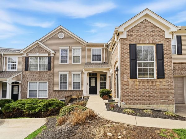 562 Rivers Breeze Drive, Ludlow, KY 41016