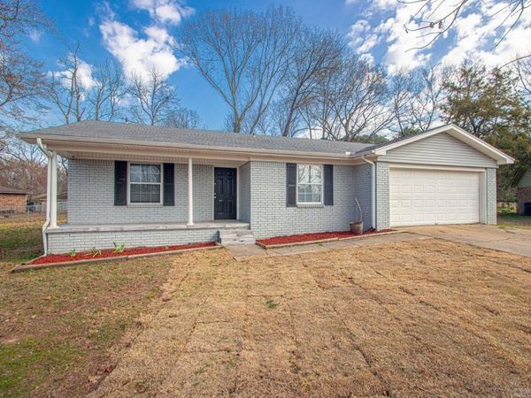 16 Carmen Court, Jacksonville, AR 72223