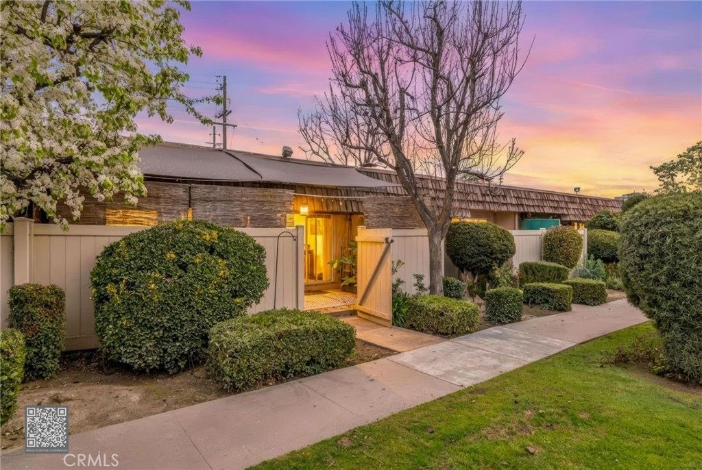 3800 Stockdale, Unit 8, Bakersfield, CA 93309 Main Photo