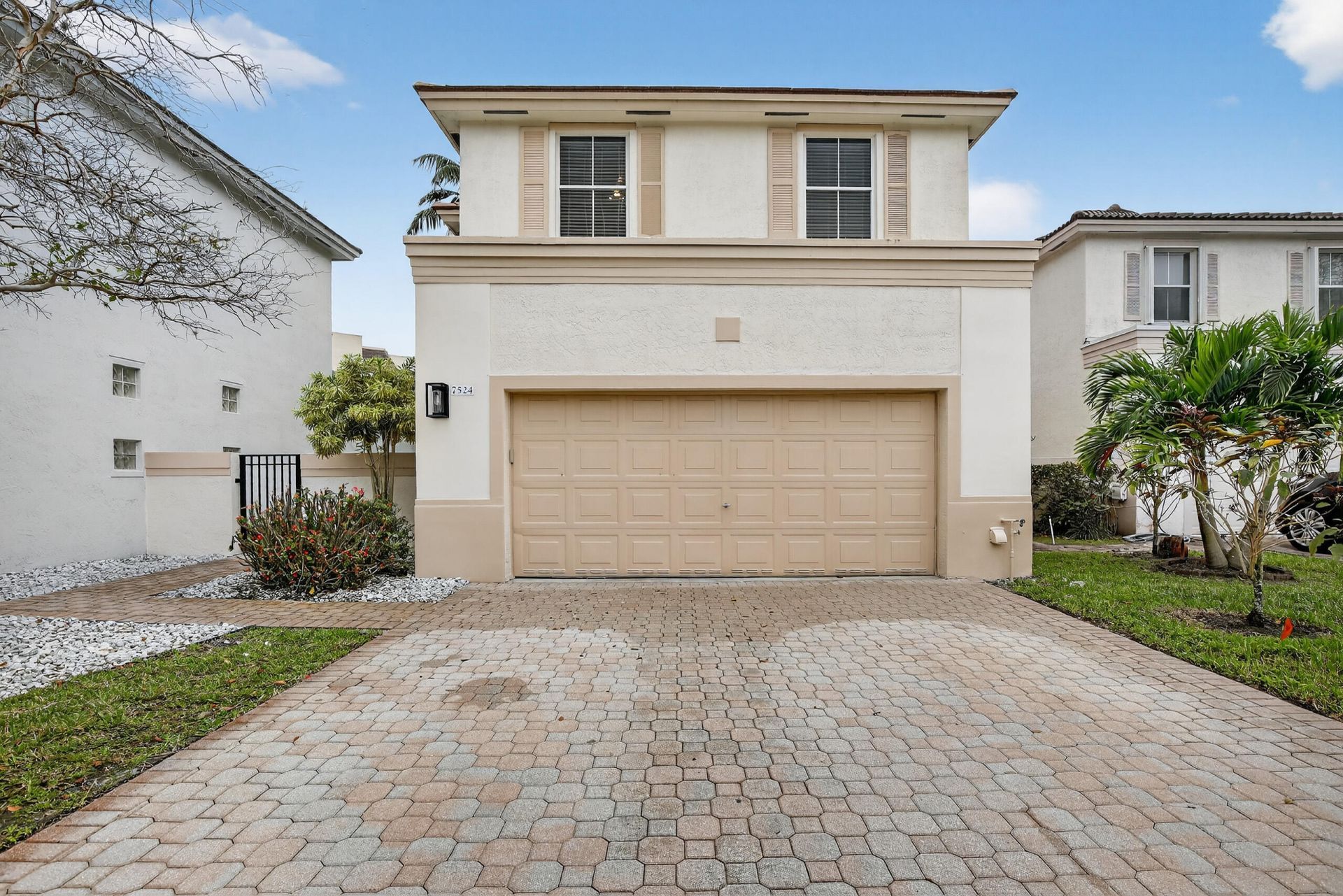 7524 NW 1st Place, Plantation, FL 33317 Main Photo