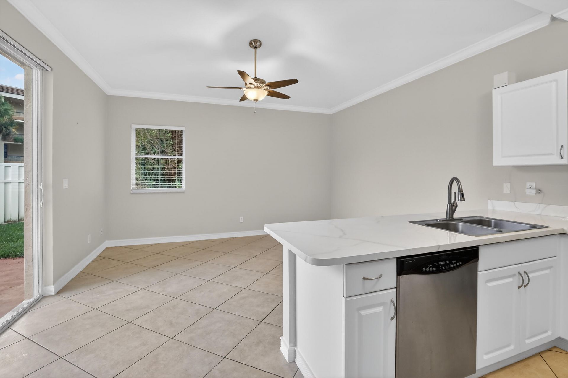 7524 NW 1st Place, Plantation, FL 33317 Photo