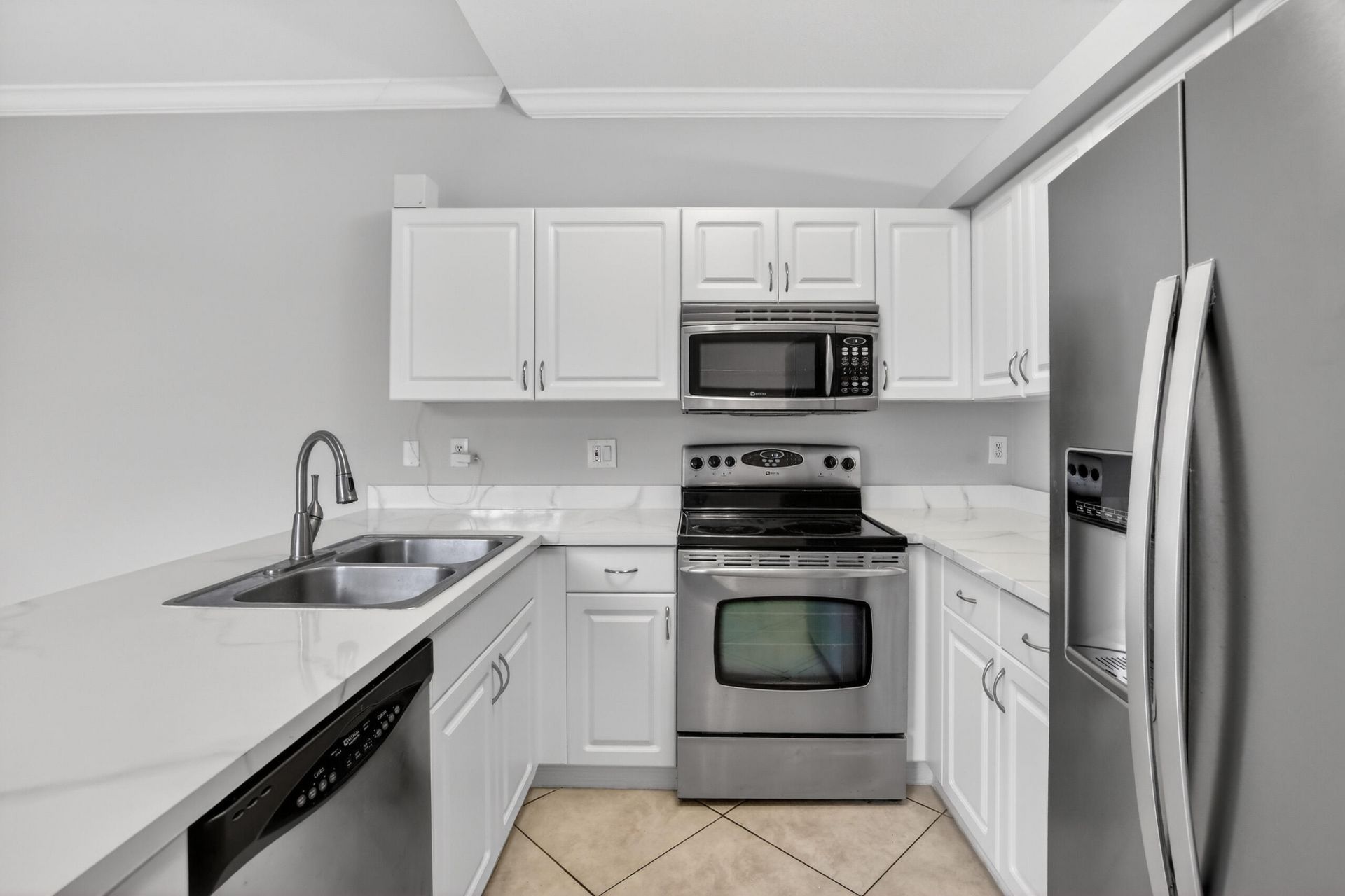 7524 NW 1st Place, Plantation, FL 33317 Photo