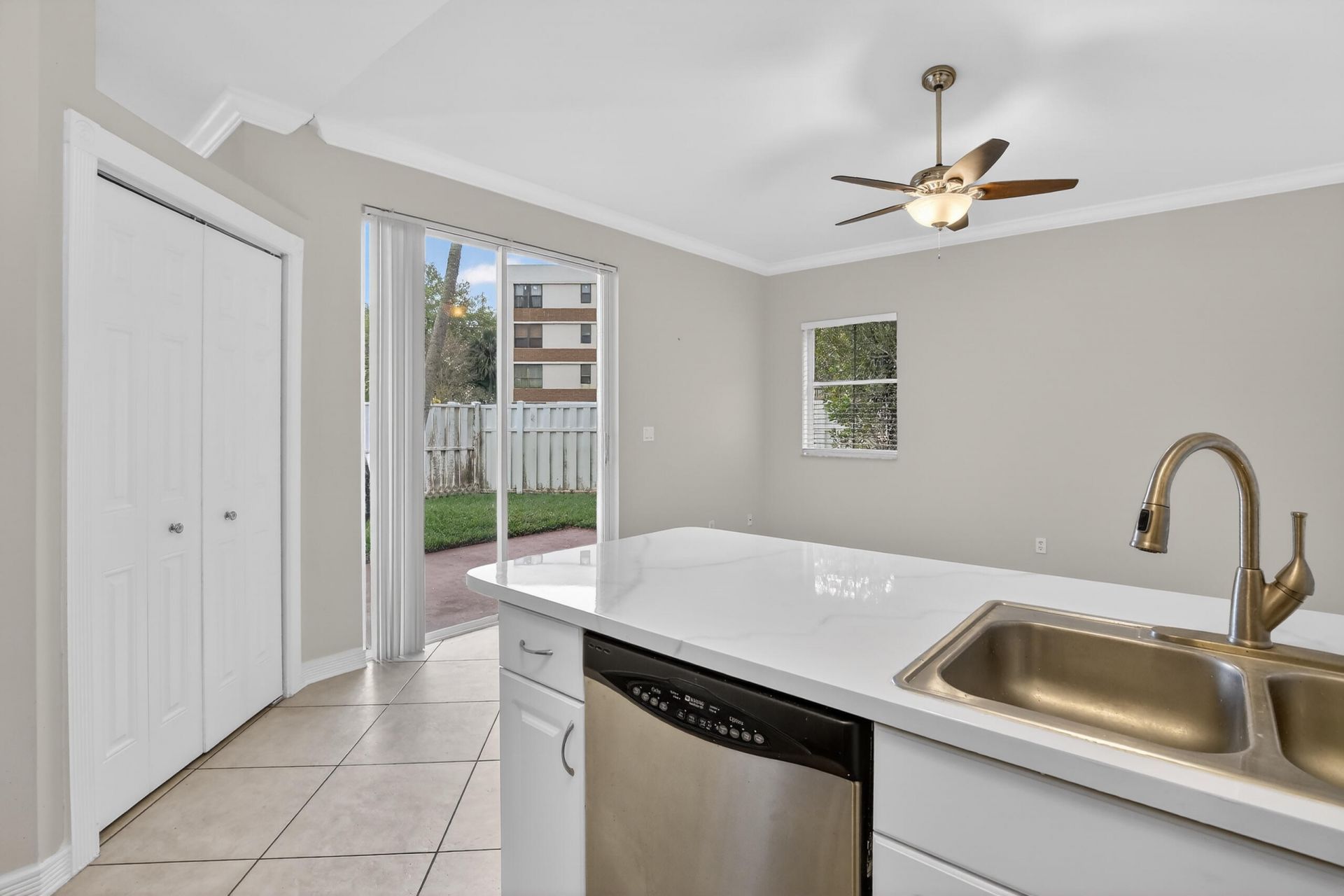 7524 NW 1st Place, Plantation, FL 33317 Photo