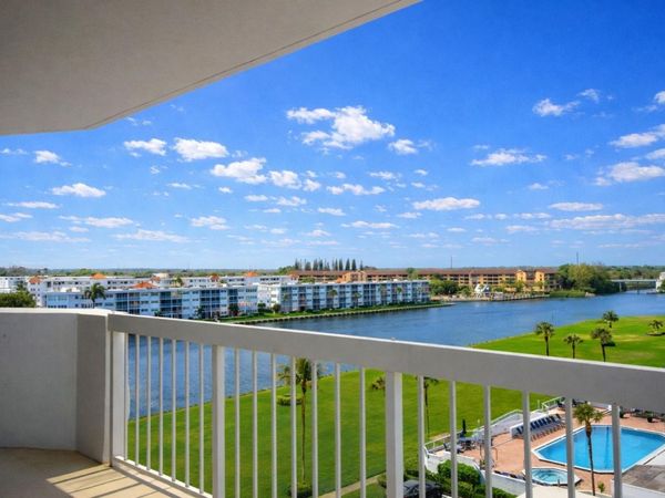 115 Lakeshore Drive, Unit 749, North Palm Beach, FL 33408