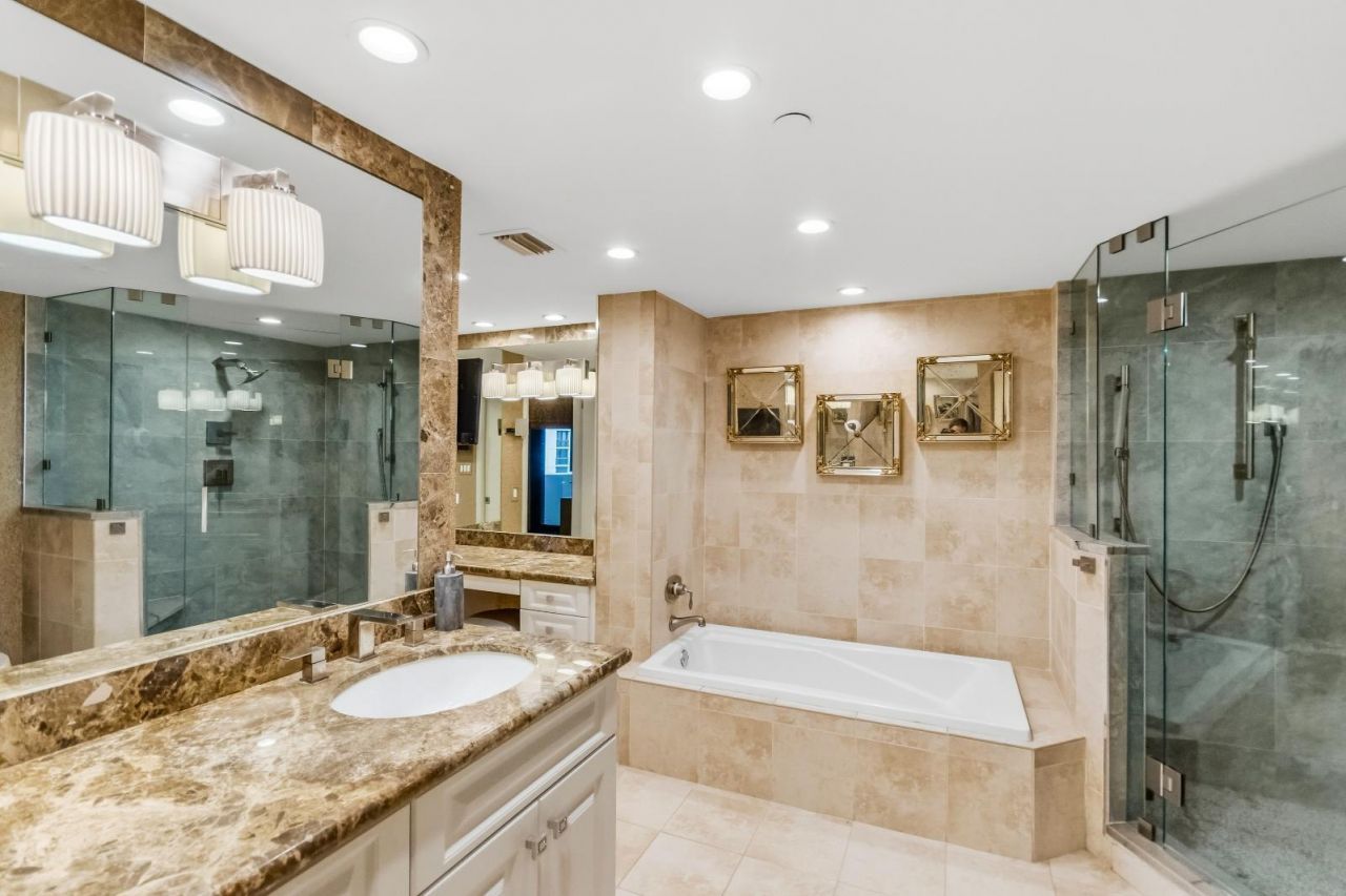 115 Lakeshore Drive, Unit 749, North Palm Beach, FL 33408 Photo