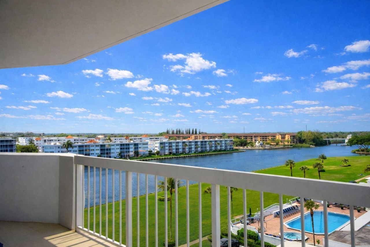 115 Lakeshore Drive, Unit 749, North Palm Beach, FL 33408 Photo