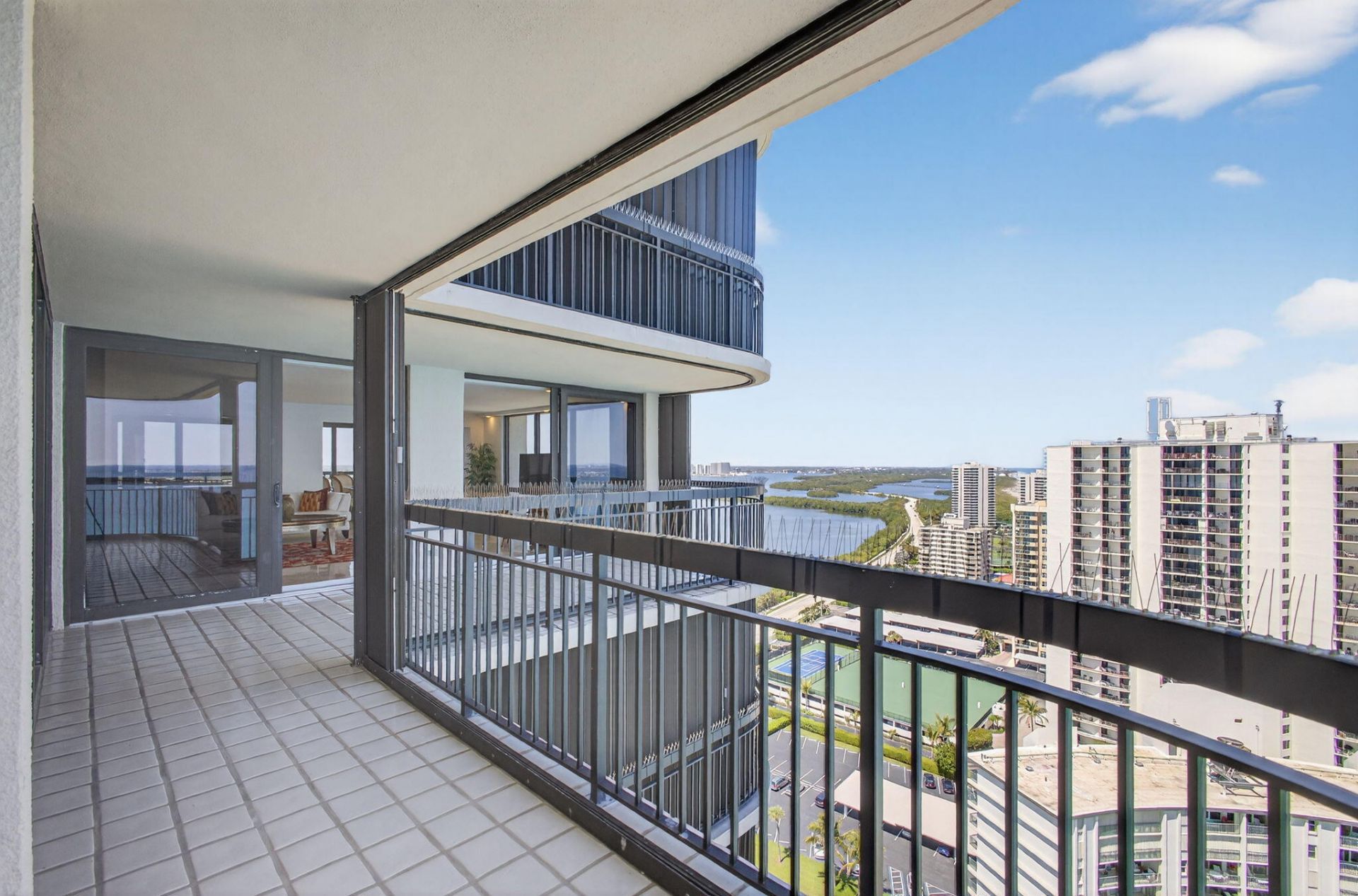 5380 N Ocean Drive, Unit 24j, Singer Island, FL 33404 Photo