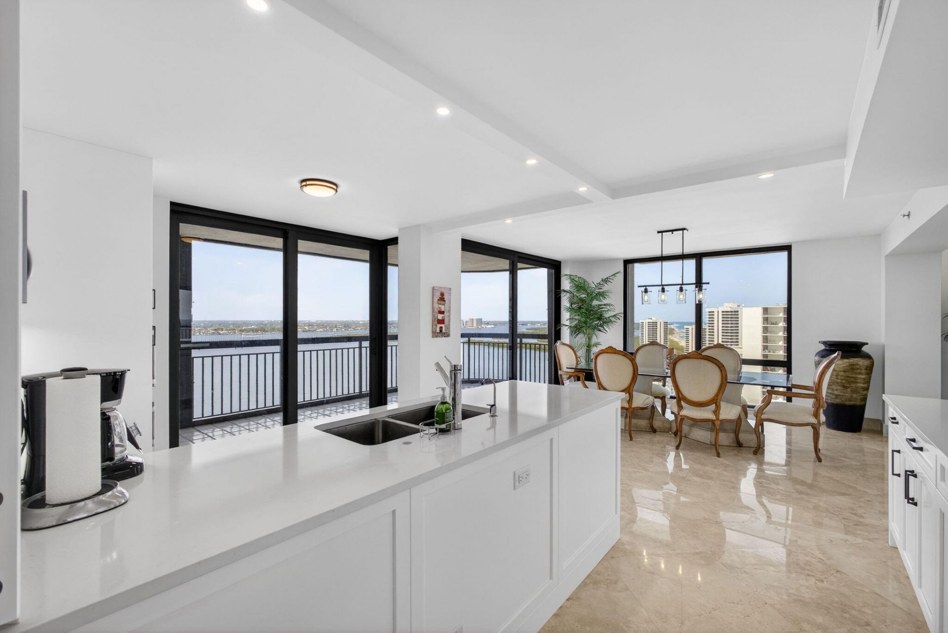 5380 N Ocean Drive, Unit 24j, Singer Island, FL 33404 Photo