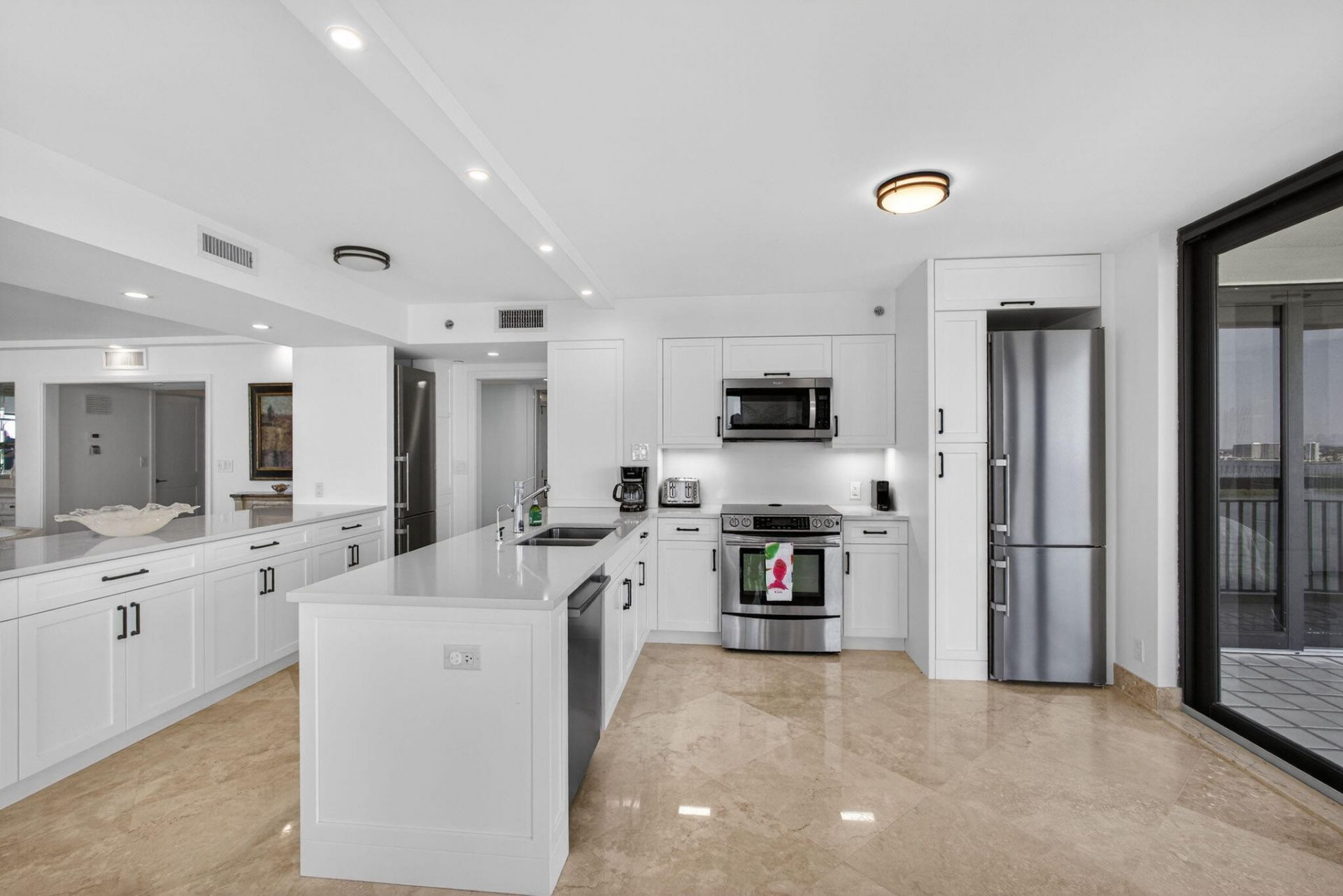 5380 N Ocean Drive, Unit 24j, Singer Island, FL 33404 Photo