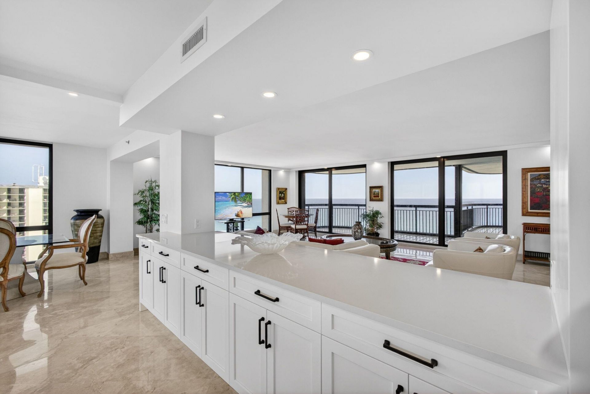 5380 N Ocean Drive, Unit 24j, Singer Island, FL 33404 Photo