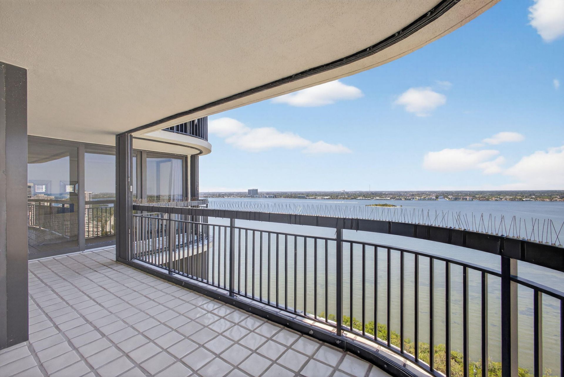 5380 N Ocean Drive, Unit 24j, Singer Island, FL 33404 Photo