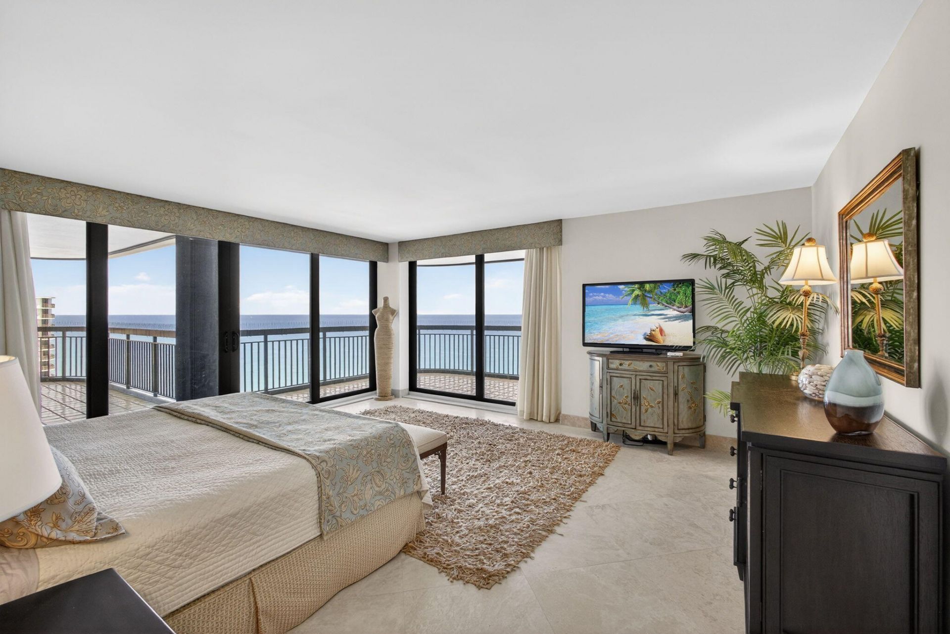 5380 N Ocean Drive, Unit 24j, Singer Island, FL 33404 Photo