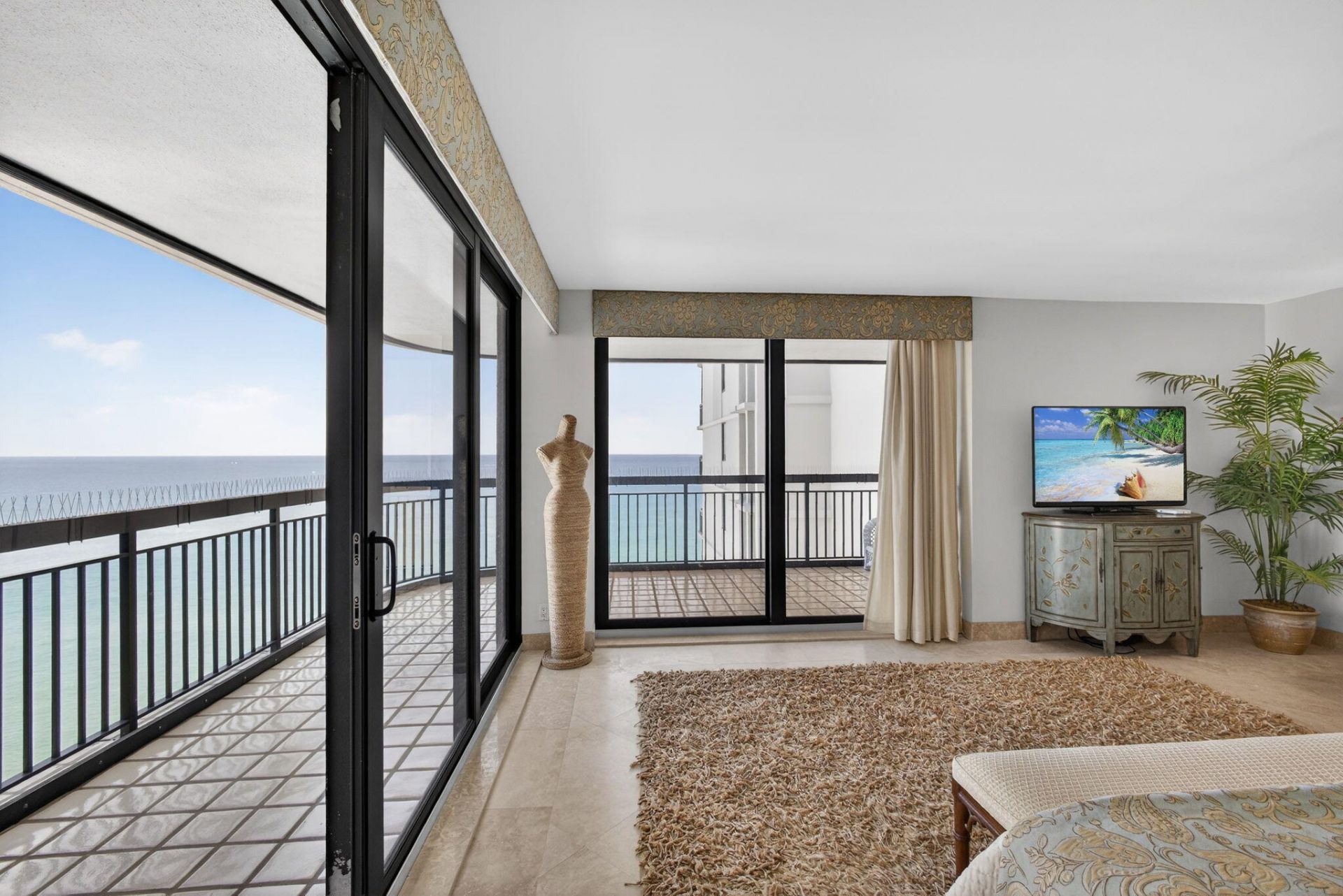 5380 N Ocean Drive, Unit 24j, Singer Island, FL 33404 Photo