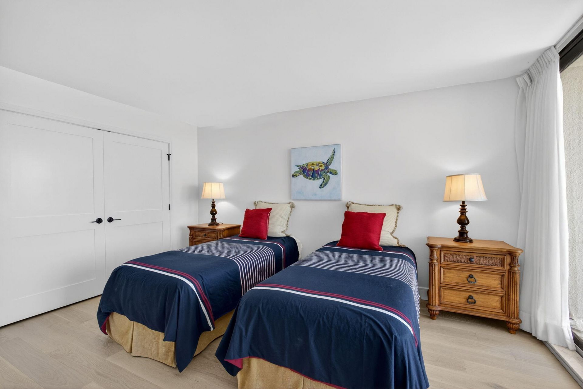 5380 N Ocean Drive, Unit 24j, Singer Island, FL 33404 Photo