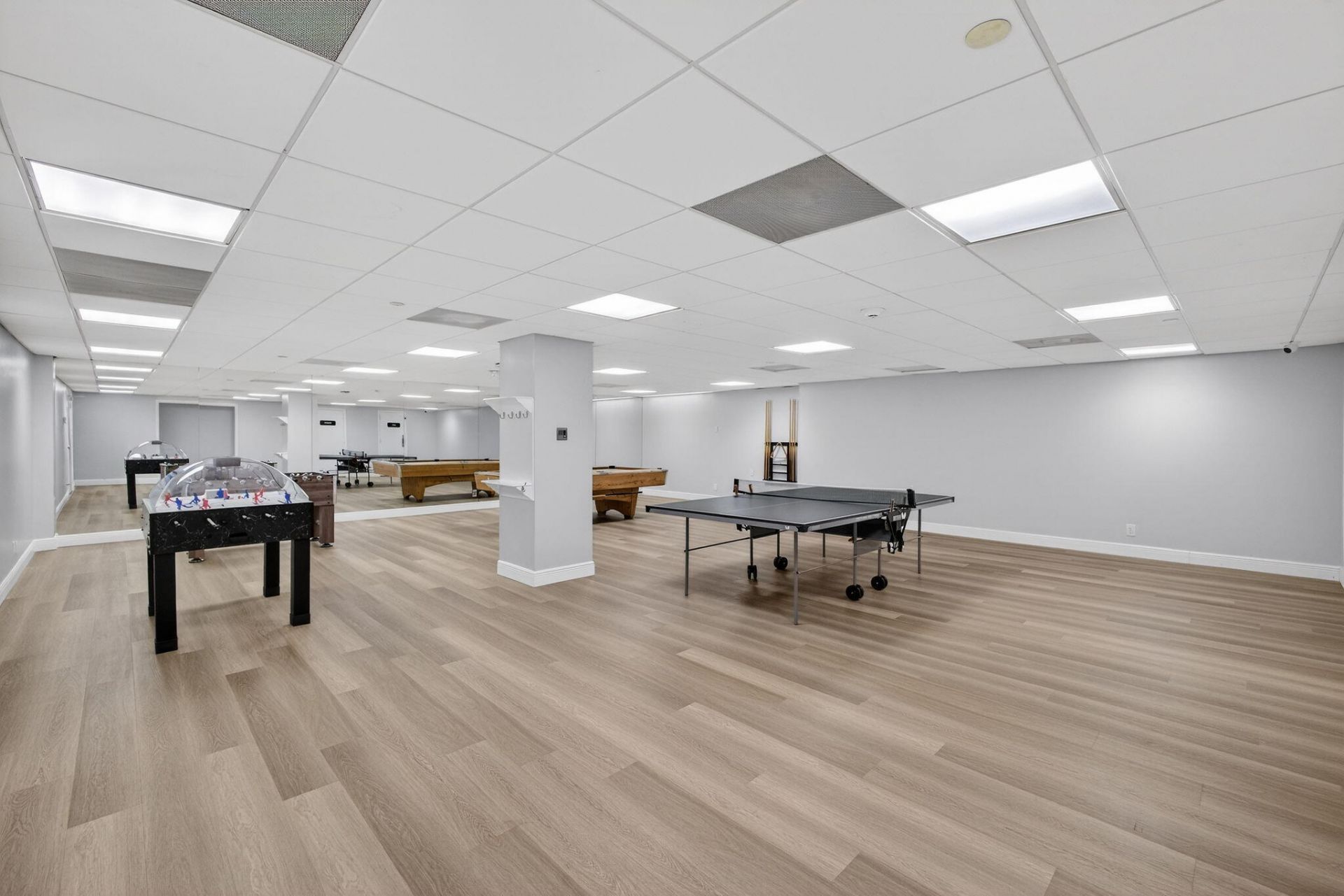 5380 N Ocean Drive, Unit 24j, Singer Island, FL 33404 Photo